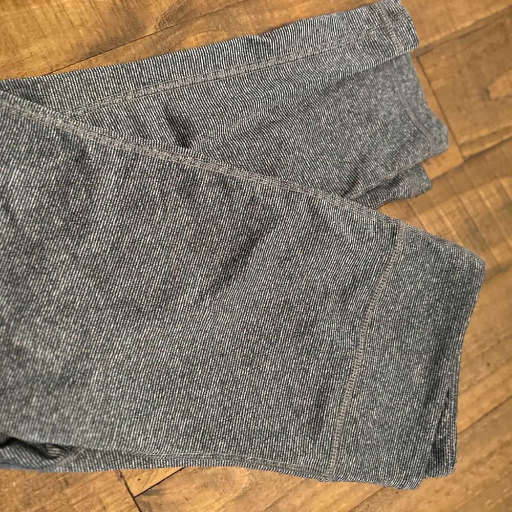 Women’s exercise wear